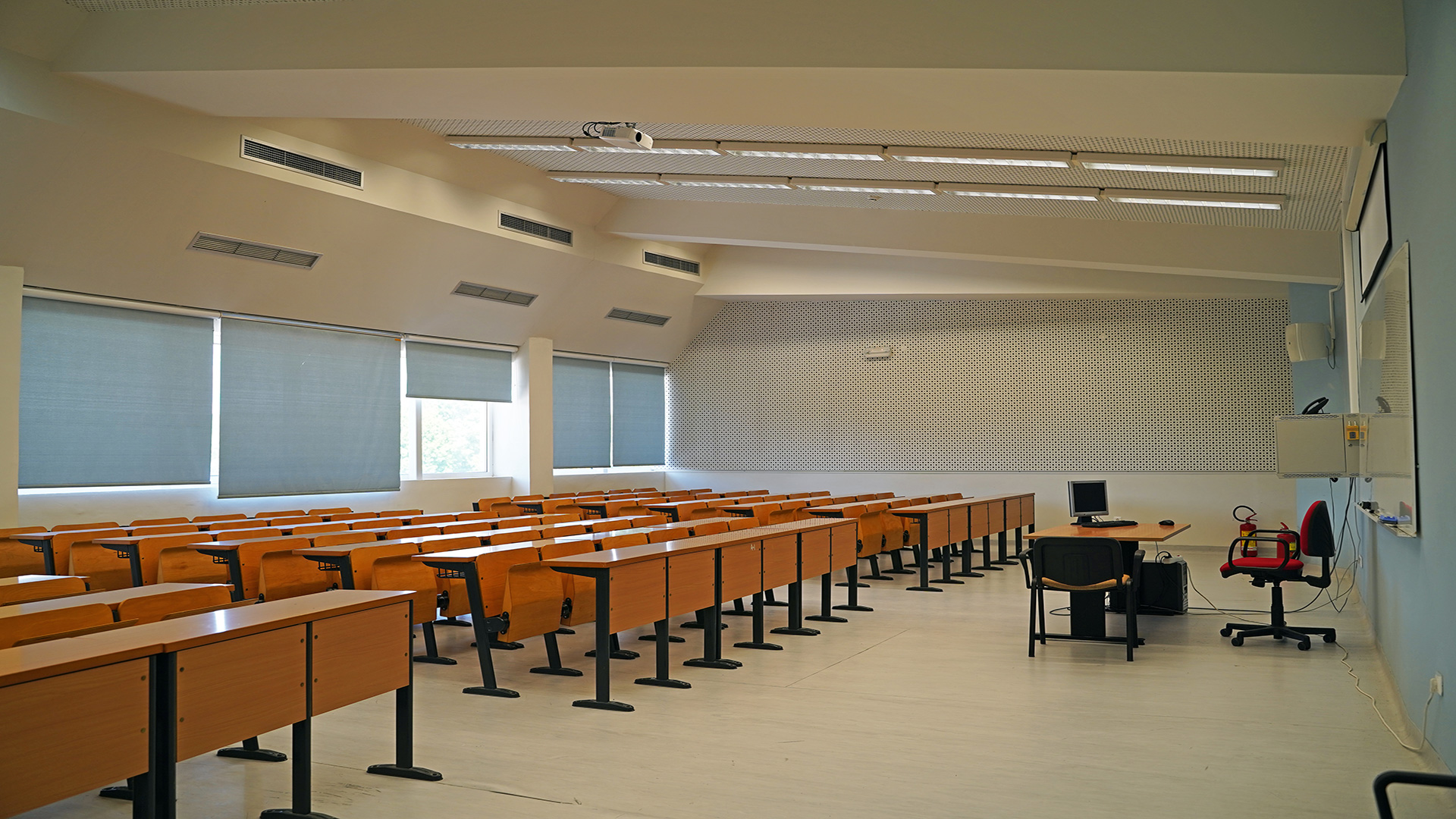 UOWM_Αίθουσα_1